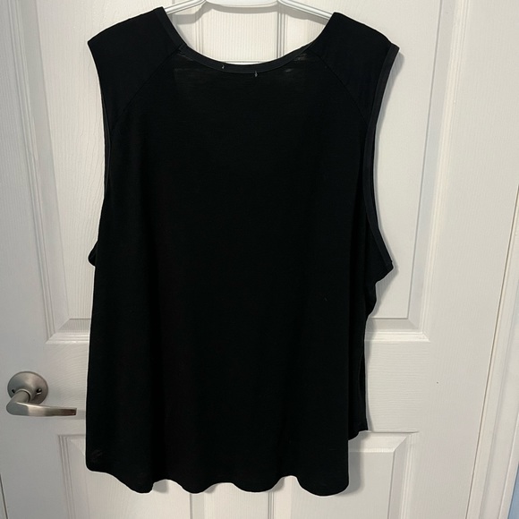 Maurices | Top | GUC | Size 4/24 - Picture 4 of 5